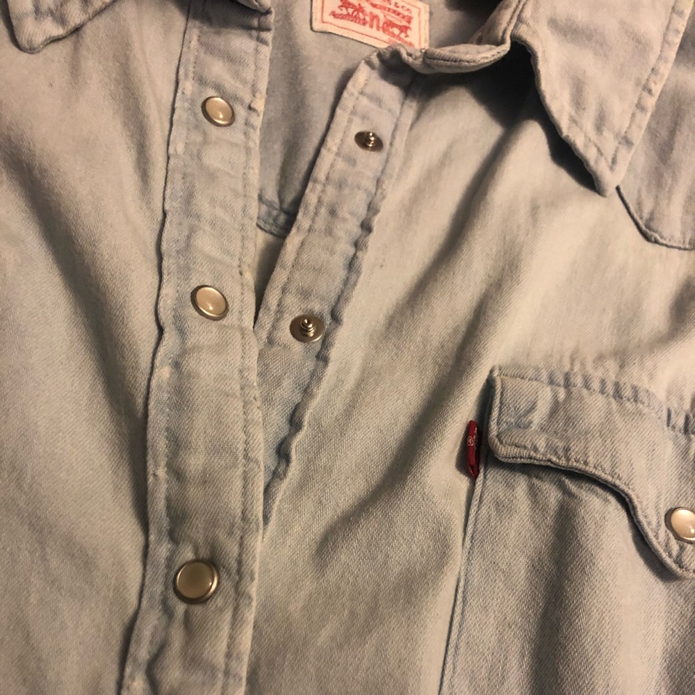 Levi’s Denim Button Down - Womens